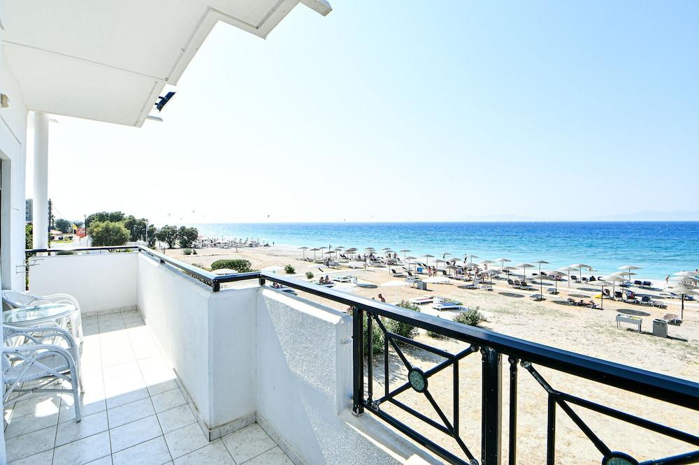Forum Beach Lalyssos Bagian luar foto