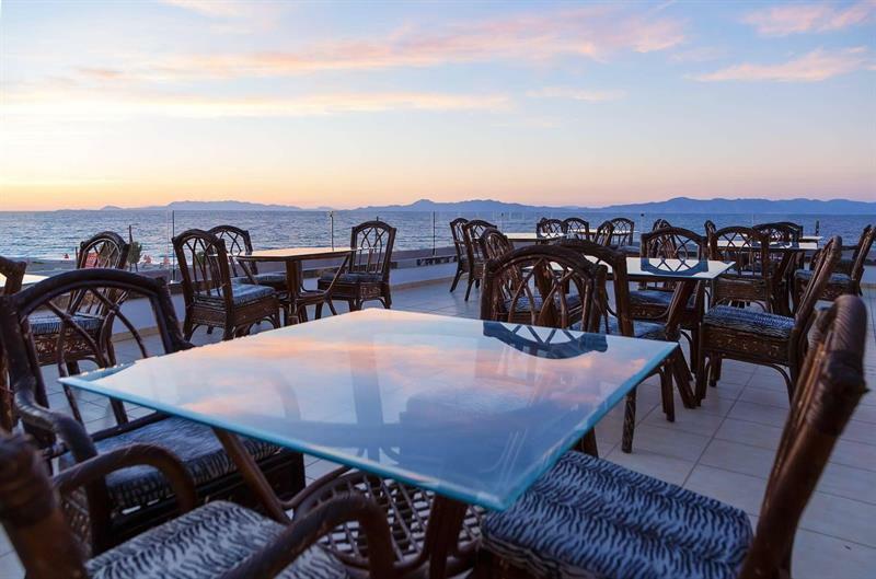 Forum Beach Lalyssos Bagian luar foto